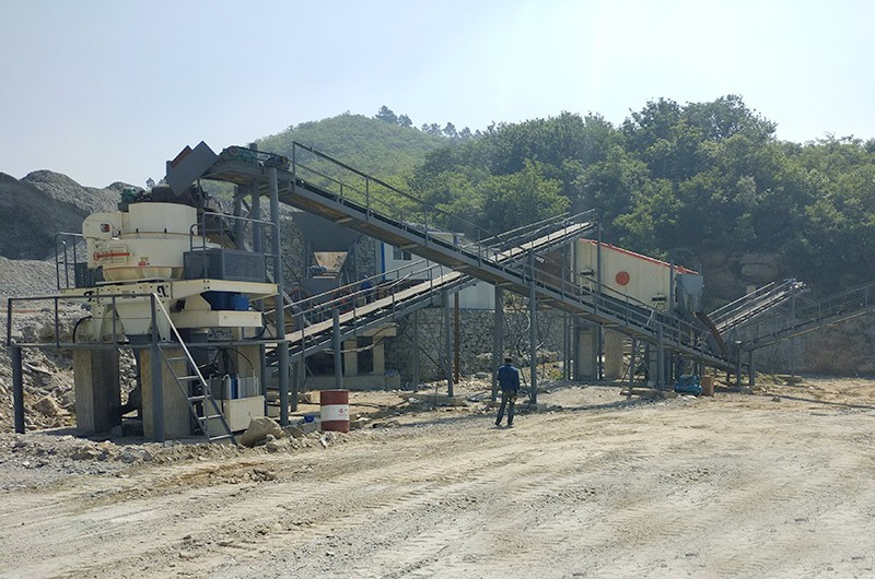 新型沖擊式制砂機生產效率高