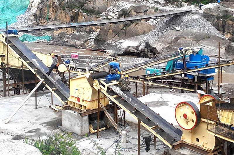 石灰石生產現場