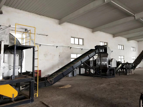 輪胎撕碎機生產線